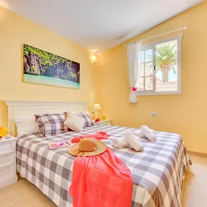  Villa Teide Sol Con Piscina Climatizada, Playa Fanabe,